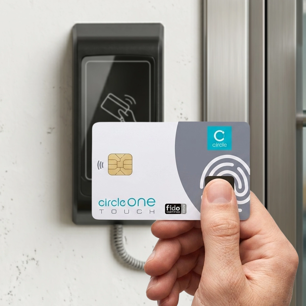 CircleONE Touch Biometric FIDO2 Dual-Interface Security Card